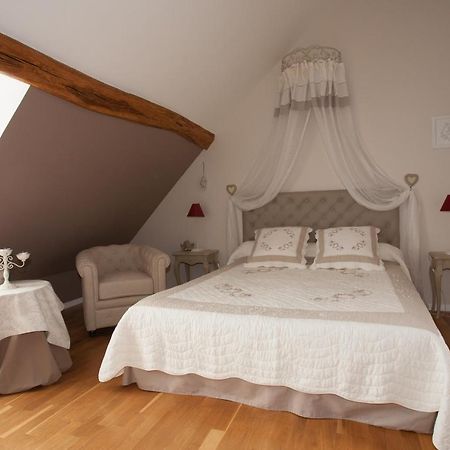 Les Jarrieres Bed and Breakfast Dame-Marie-les-Bois Exteriör bild
