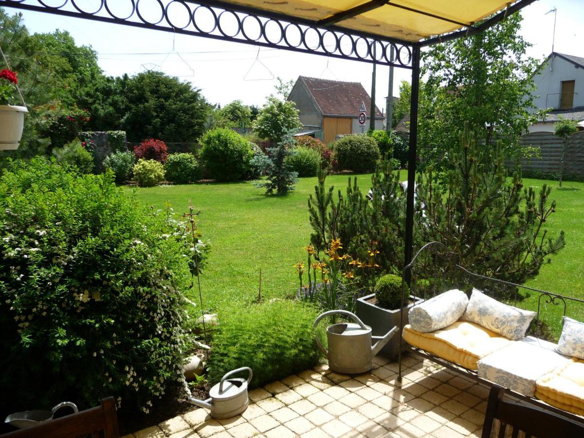 Les Jarrieres Bed and Breakfast Dame-Marie-les-Bois Exteriör bild