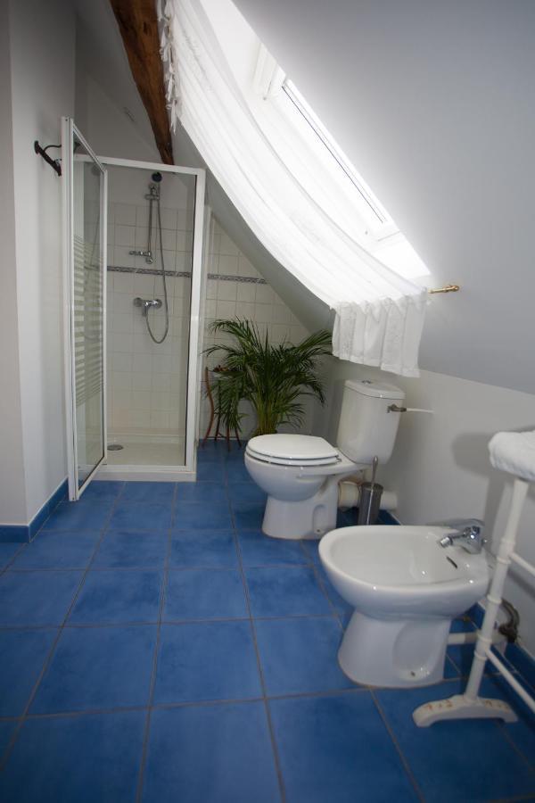 Les Jarrieres Bed and Breakfast Dame-Marie-les-Bois Exteriör bild