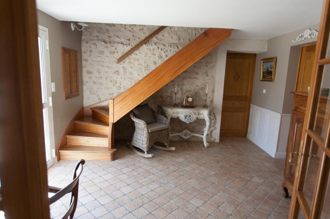 Les Jarrieres Bed and Breakfast Dame-Marie-les-Bois Exteriör bild