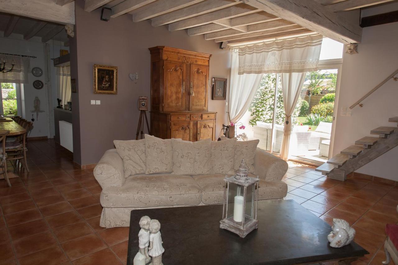 Les Jarrieres Bed and Breakfast Dame-Marie-les-Bois Exteriör bild