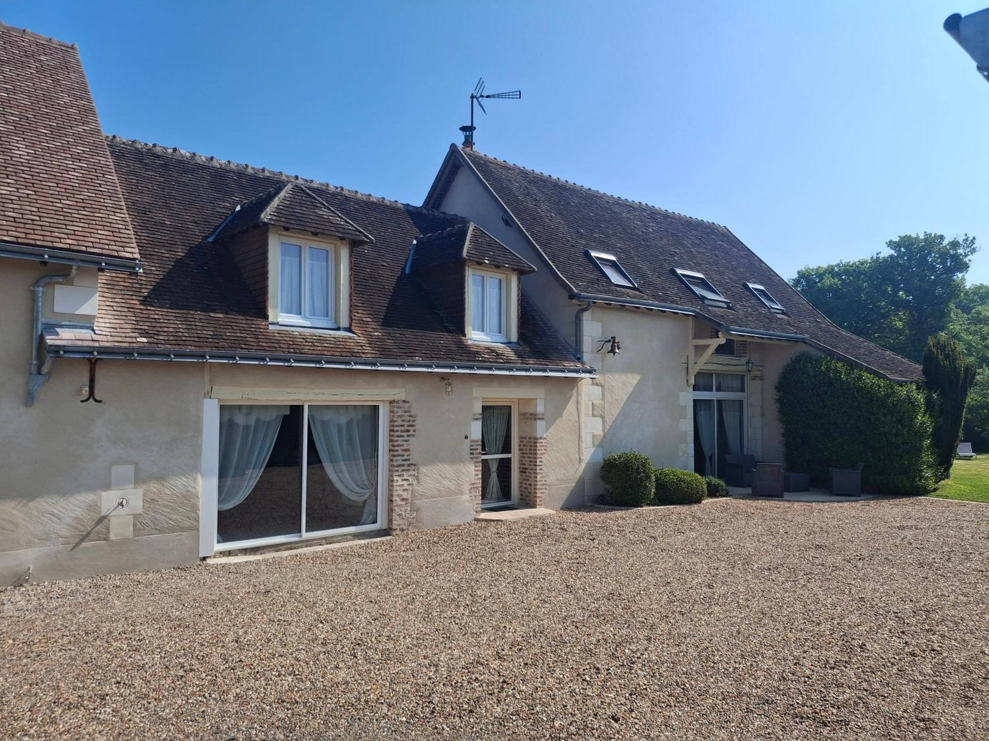 Les Jarrieres Bed and Breakfast Dame-Marie-les-Bois Exteriör bild